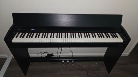 Roland Piano