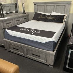 Queen Bed Room Set( Queen Bed Frame , Dresser, Mirror On Clearance 