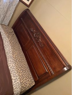 Queen bed frame & dressers