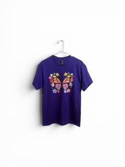 Gildan- Medium Women T-shirt
