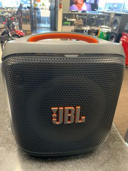 JBL Bluetooth Speaker 68183-1