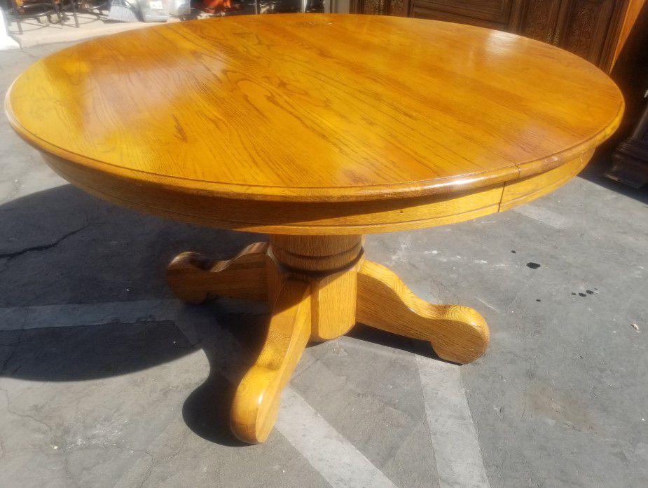 Kitchen Table (Free Delivery in Stockton)