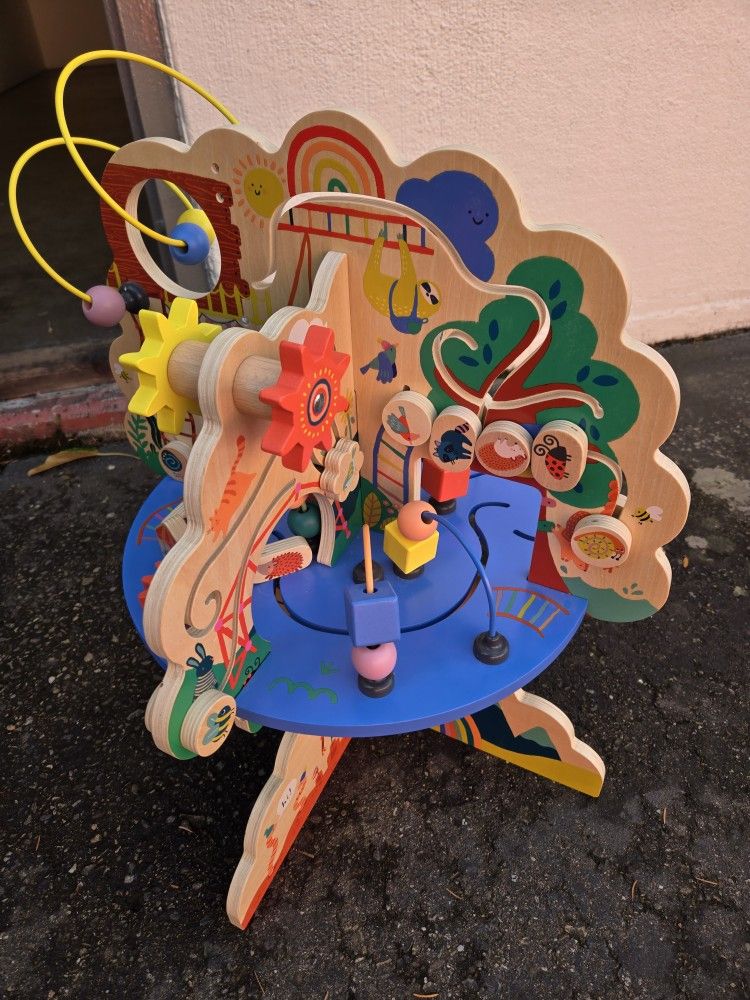 Manhattan Activity Table Toy