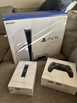 PS5 With Extra Controller And Charging Dock