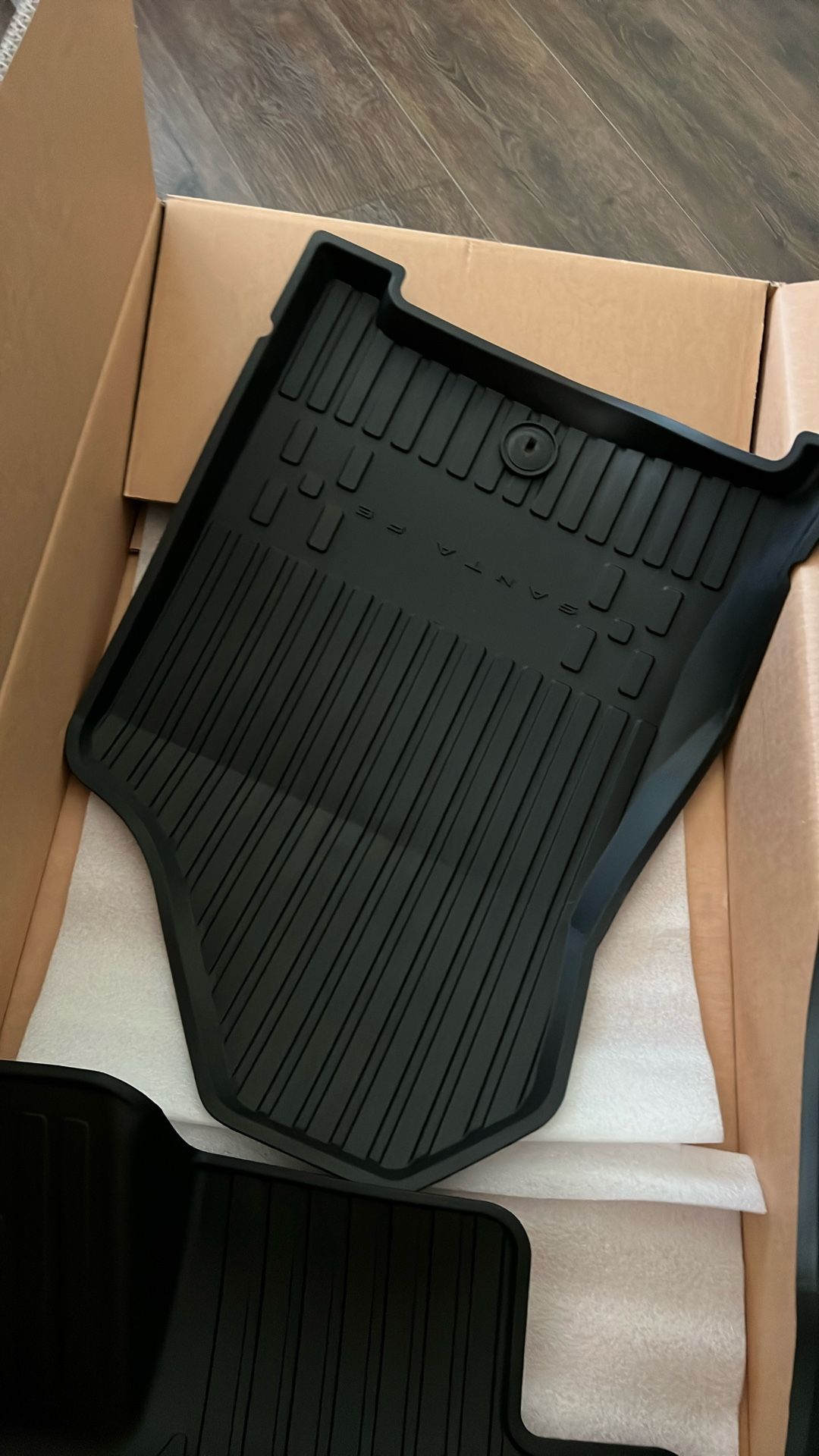Brand New In Box 2024-25 Hyundai Santa Fe All Weather Floor Mats