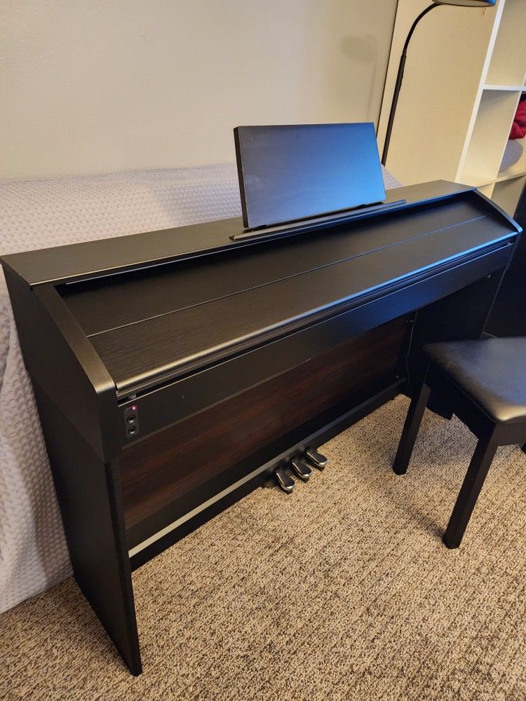 Casio Privia PX-750 digital piano