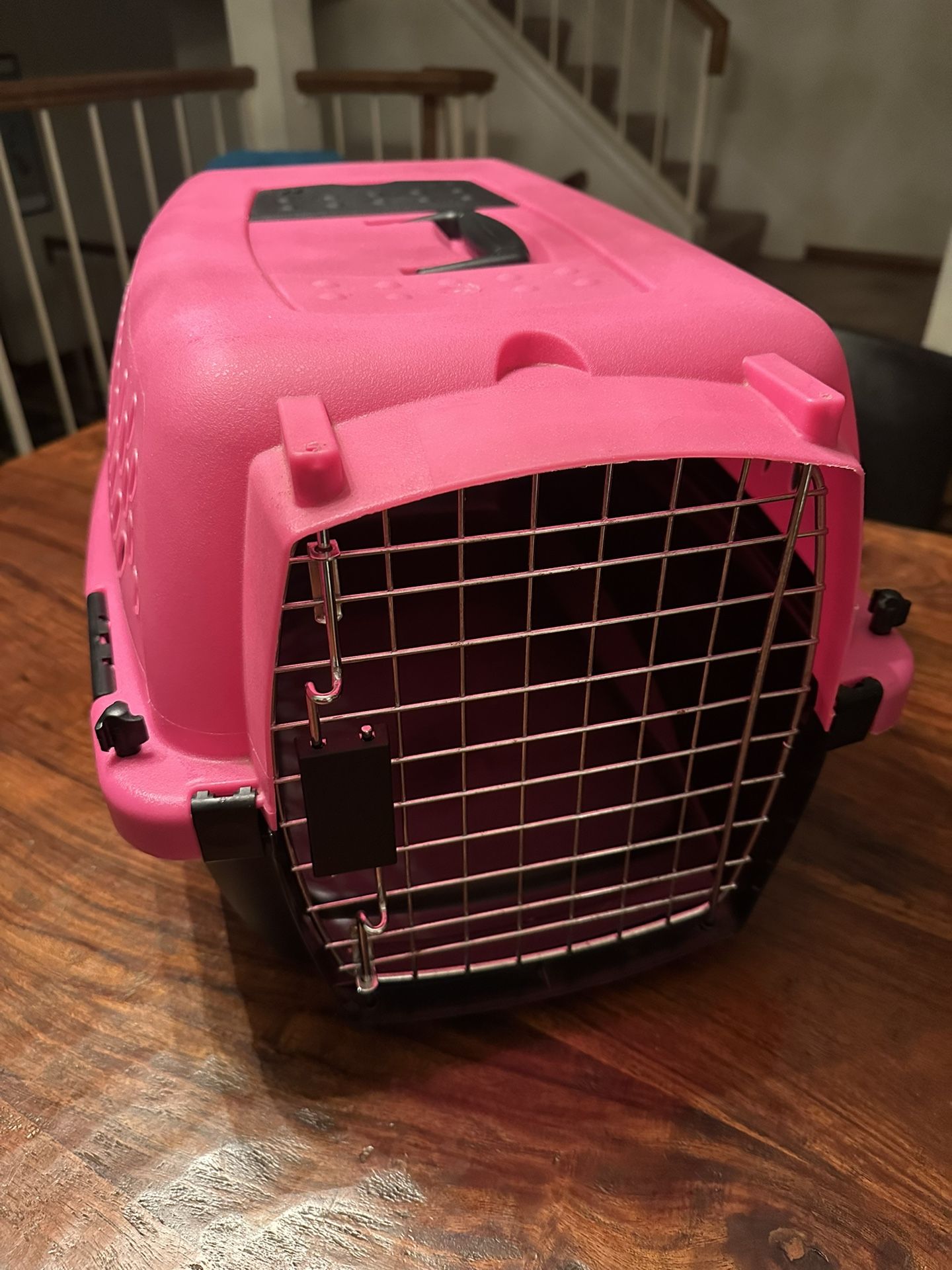 Pet Porter Dog & Cat Kennel, Hot Pink