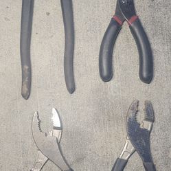 Craftsman Pliers 
