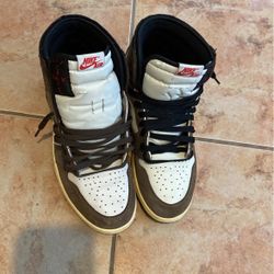 Jordan 1s Travis Scott ,size 12