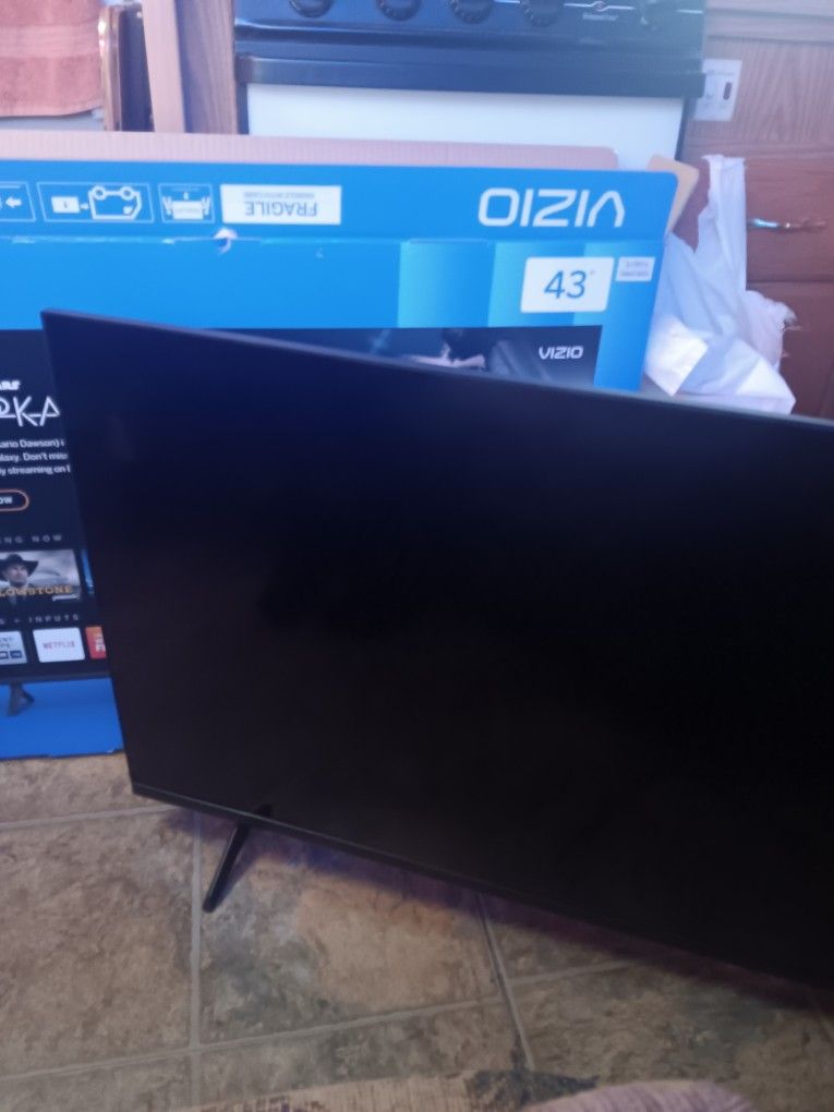 Vizio 43" SMART 4k TV