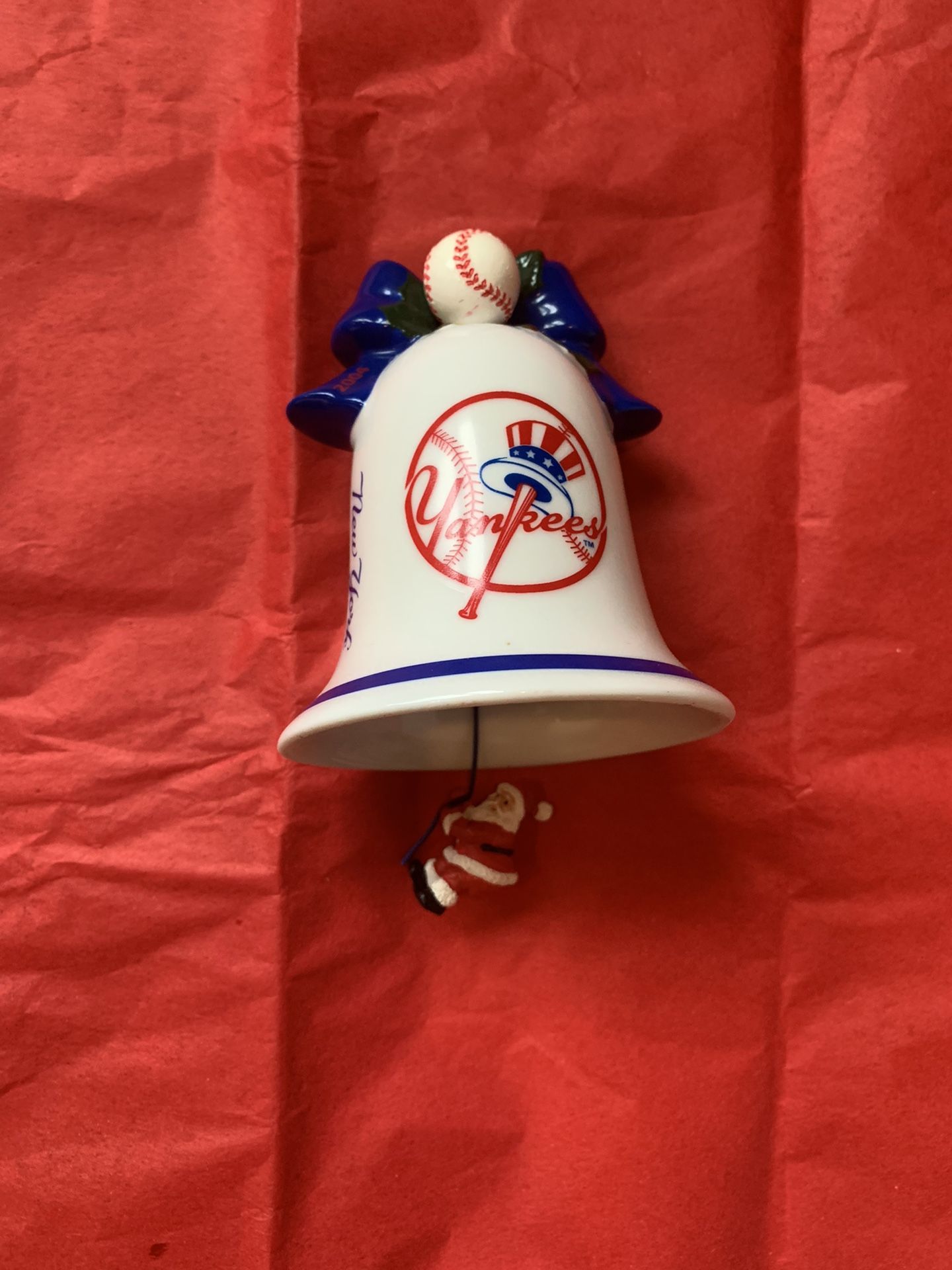 2004 Danberry mint New York Yankees Christmas ornament