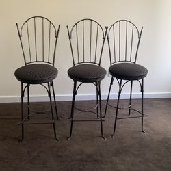 CHARLESTON FORGE Shaker Arch Iron Swivel Bar Stools