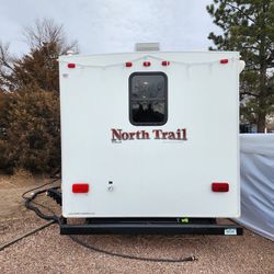 26' Travel Trailer You Dont Want To Miss