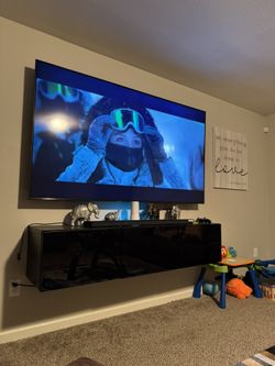 82 inch Samsung 4k TV