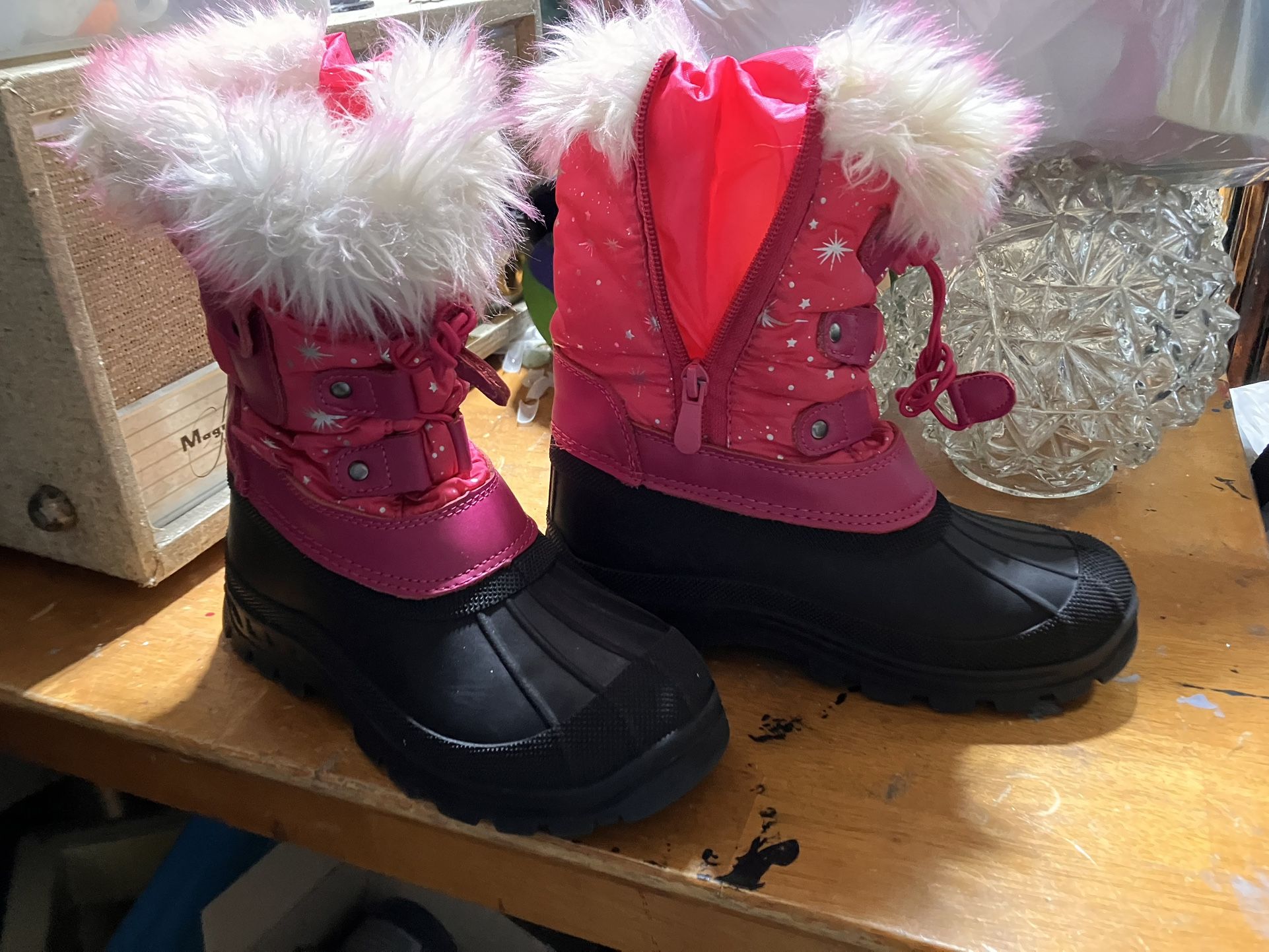 Girls snow boots