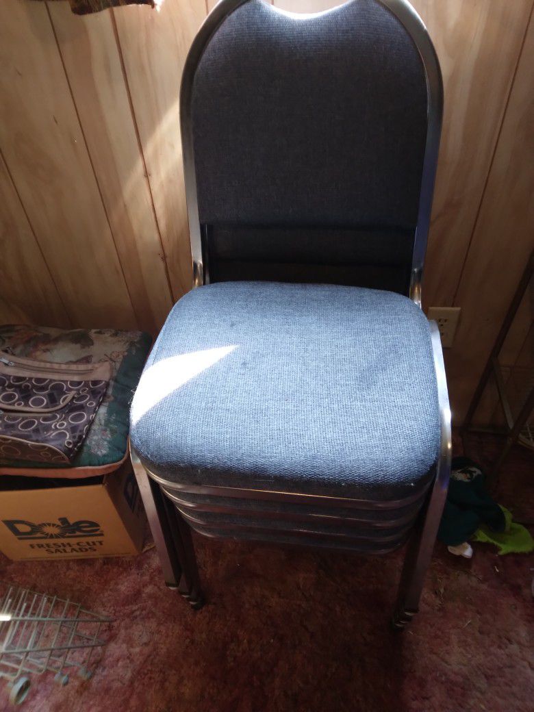 4 Blue Metal  Chairs   In Great  Condition 