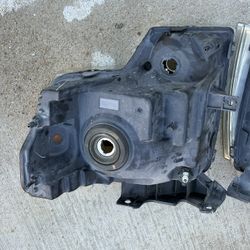 2009 Ford F-150  Headlights