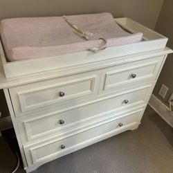 Pottery Barn Kids Dresser and Changing Table 