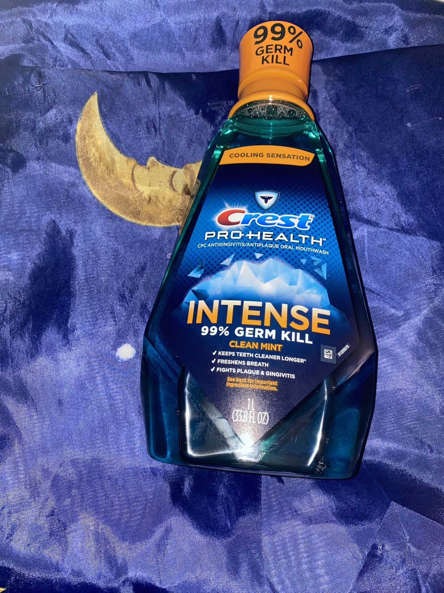 Mouthwash Crest