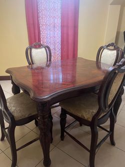 Wood Dinner table