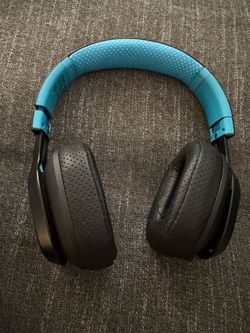 BlueAnt over ear headphones