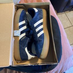 Adidas gazelle Skate