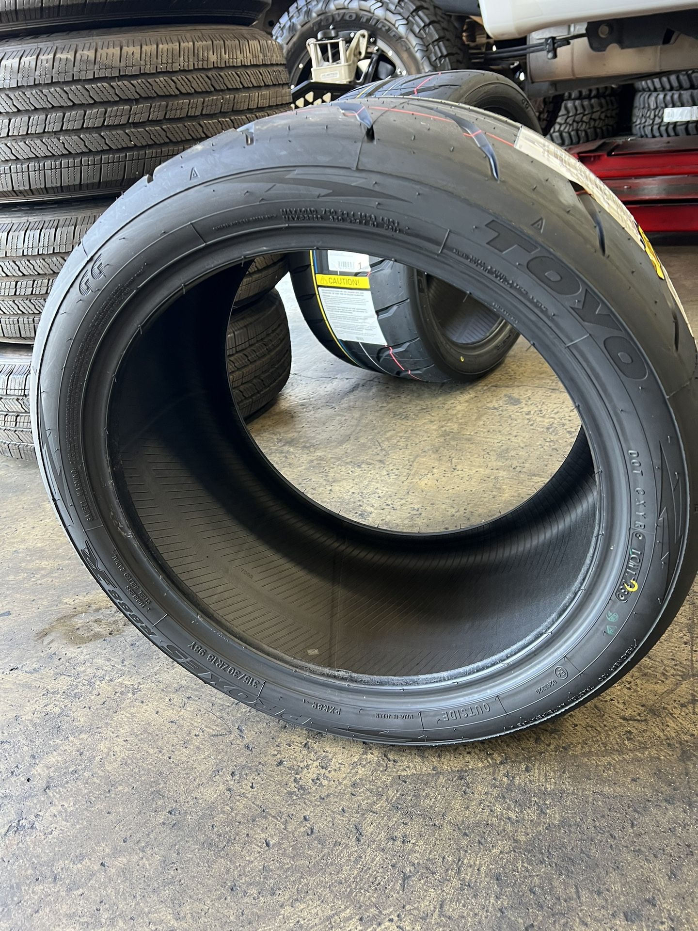 31530ZR18 Toyo Proxes R888R *$315 EACH SPECIAL PRICE* for Sale in ...