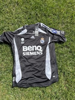 Real Madrid Soccer/Football Jersey,Vintage, 2006-2007, Beckham Size M (ALL SIZES AVAILABLE)