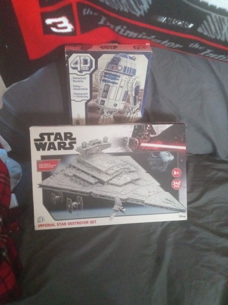 2 Brand New Star Wars Model Kits