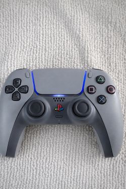 PLAYSTATION CONTROLLER (OPEN 2 OFFERS)