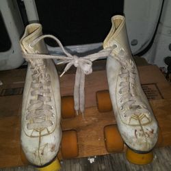 4 Wheel Roller Skates.