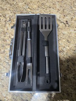 Grill Tool Set *BRAND NEW*