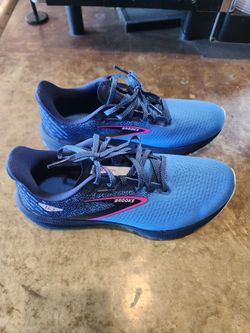 Brooks Launch 10