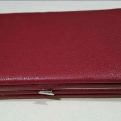 New woman's wallet