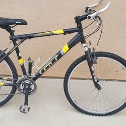 GT Aggressor 2.0 mountain bike $200 OBO