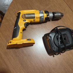 DeWalt DC989 Cordless Drill