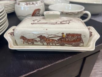 Vernon Kilns Winchester 73 butter dish with lid