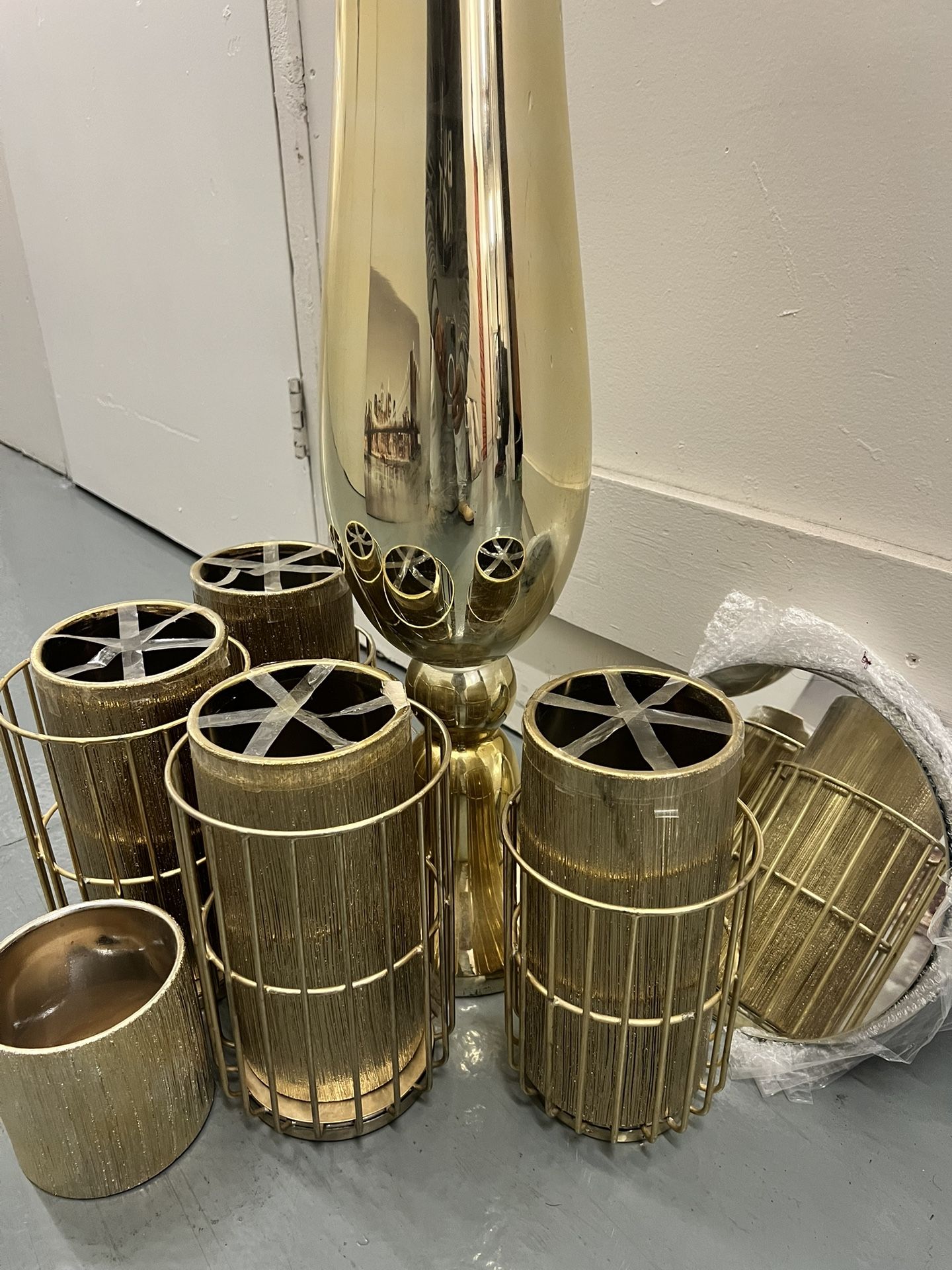 Set of 6 Modern Gold Metal Candle Holders – Wedding / Decor