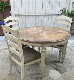 Dinning table