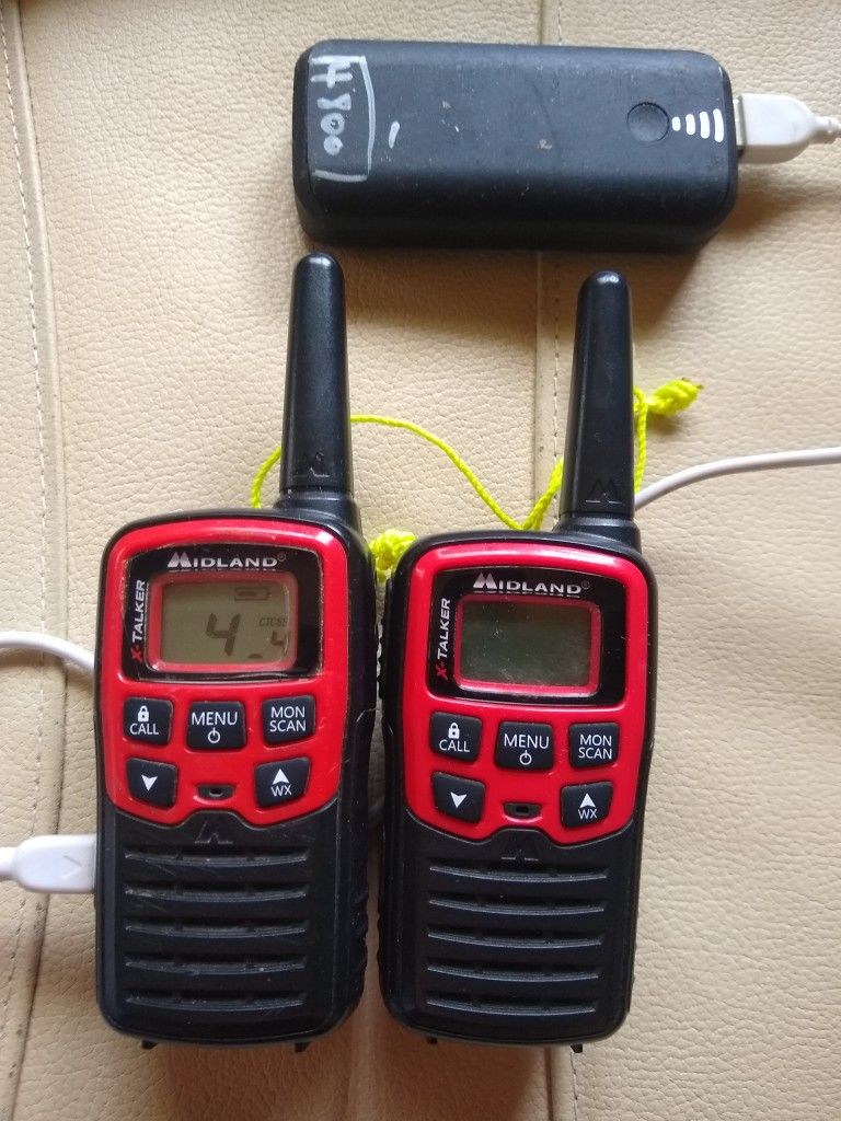 Walkie Talkie Midland Micro Handheld Ultralight 2 Way Radios Camping Hiking Vox Handsfree USB Powered AAA Battery Motorola Cobra REI Backpack Fishing 