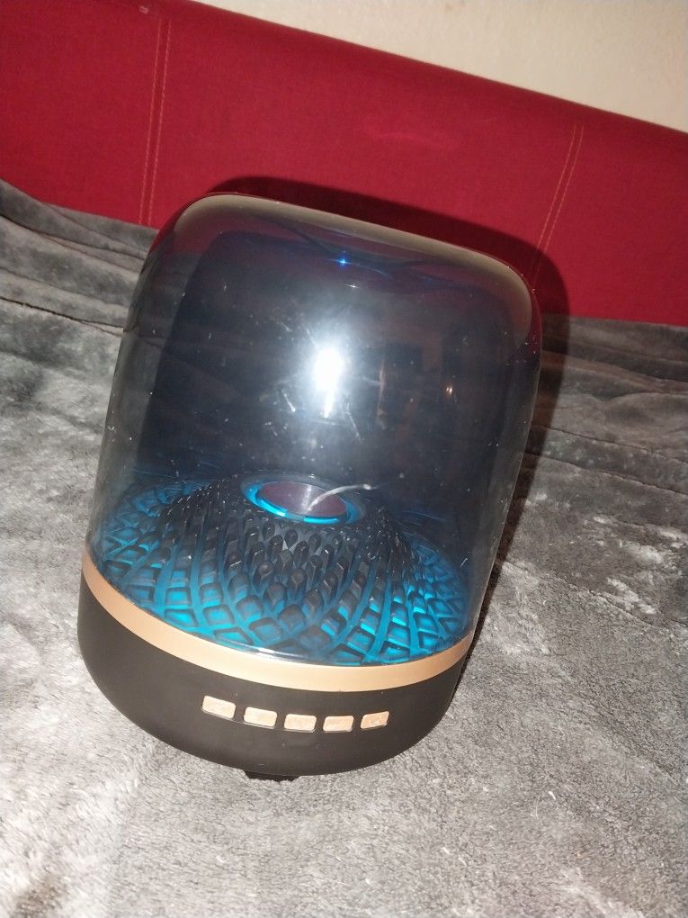 Small Speaker