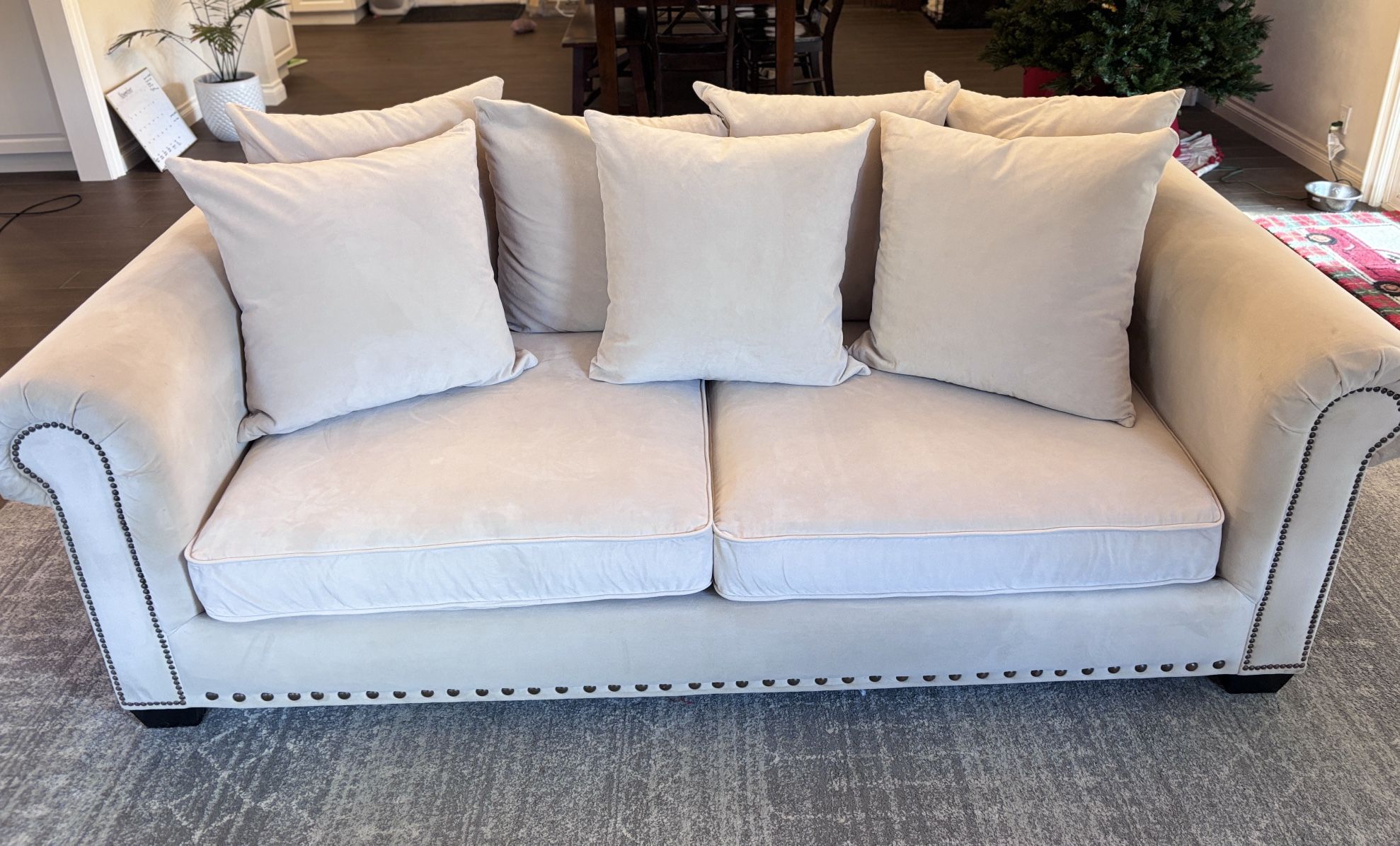 Cream Couch – Down Feather Cushions