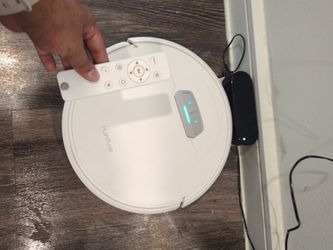 Robot vaccum with mop