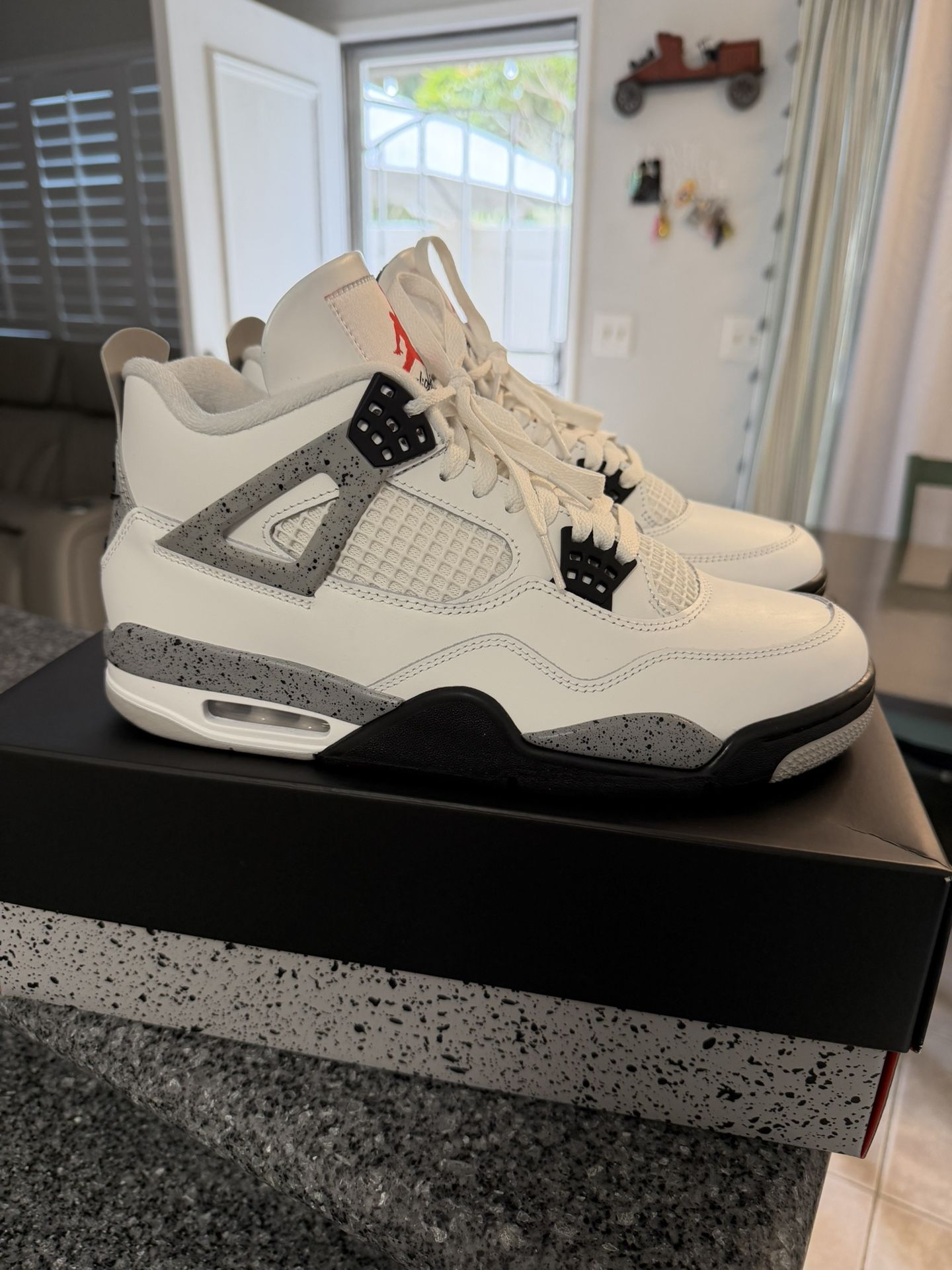 Jordan 4 White Cement Mens Size 10.5