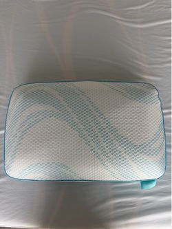 Tempur-Pedic TEMPUR-Breeze ProHi Queen Cooling Pillow
