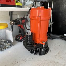 1/2hp  Water Trash Pump   2,000 GPH