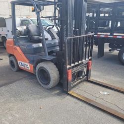 Toyota Quadmast Forklift 