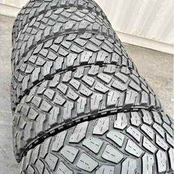 255 75 17 Firestone con 80% de vida las 4 They all have 80% of their life remaining.