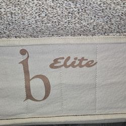 Birch Elite Natural Mattress, Queen, Cover: Standard Organic Cotton Like New, Perfect Condition