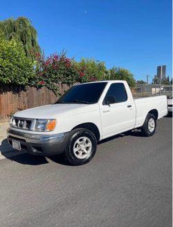 Nissan Frontier XE